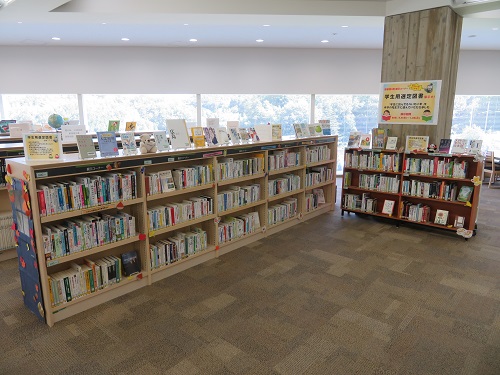 20210909学生用選定図書展示